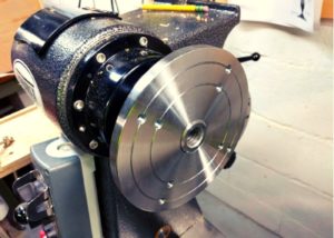 How to Use a Faceplate on a Wood Lathe
